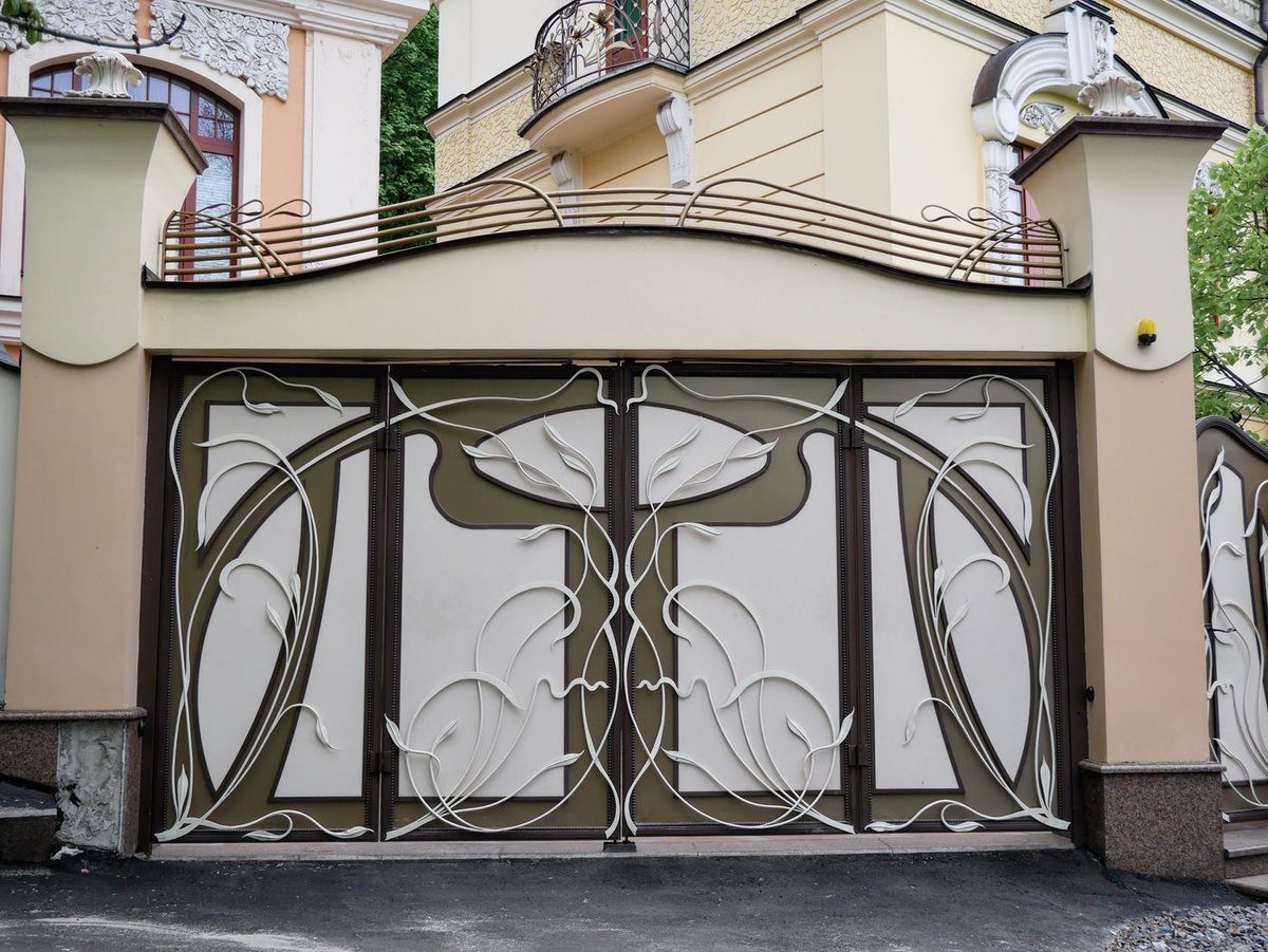Metal Gates - Eizen Steel Fabrication UAE